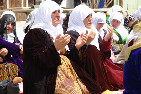 Gever'de 'Sivil Cuma namazı' 43