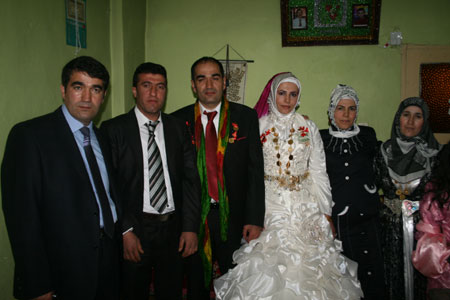 17.04.2011 günü yapılan Hakkari Düğünlerinden kareler 55