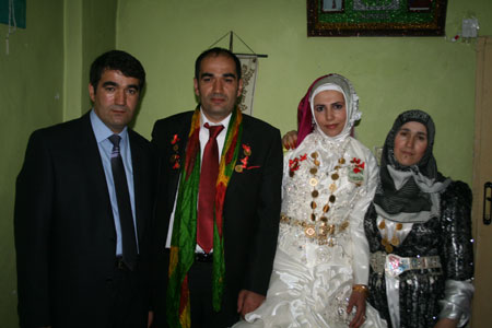 17.04.2011 günü yapılan Hakkari Düğünlerinden kareler 56