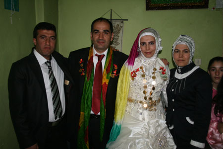 17.04.2011 günü yapılan Hakkari Düğünlerinden kareler 57