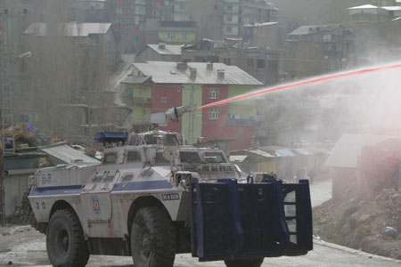 Hakkari'de 'veto' gerginliği 13