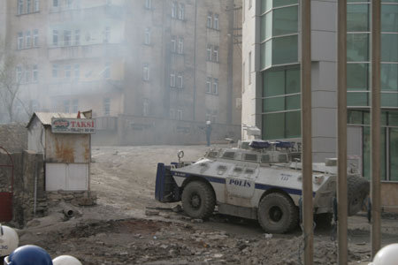 Hakkari'de 'veto' gerginliği 16