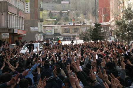 Hakkari'de 'veto' gerginliği 6