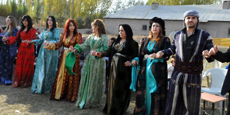Yüksekova Düğünleri (25 Ekim 2009) 178