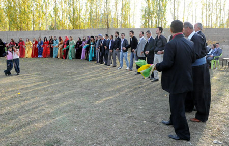 Yüksekova Düğünleri (25 Ekim 2009) 182