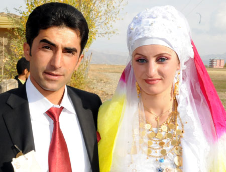 Yüksekova Düğünleri (25 Ekim 2009) 2