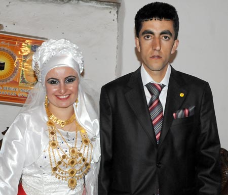 Yüksekova Düğünleri (25 Ekim 2009) 8