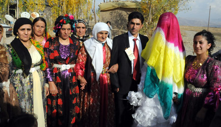 Yüksekova Düğünleri (25 Ekim 2009) 96