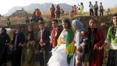 Şemdinli Düğünleri (25 Ekim 2009) 12
