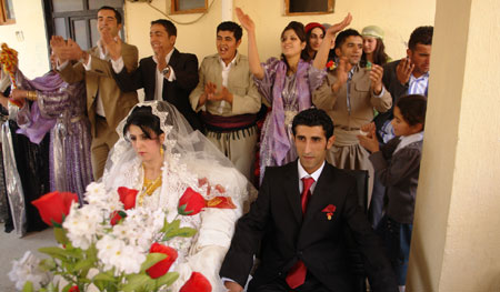 Şemdinli Düğünleri (25 Ekim 2009) 28