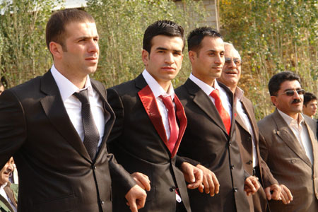 Şemdinli Düğünleri (25 Ekim 2009) 64