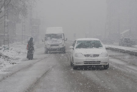 Yüksekova ve köylerde sel 38