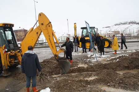 Yüksekova ve köylerde sel 69