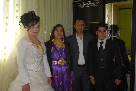 Yüksekova Düğünlerinden fotoğraflar - 09-05-2011 10