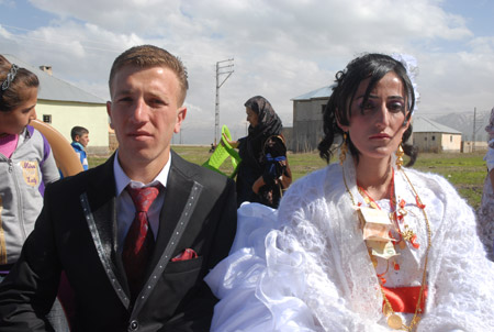 Yüksekova Düğünlerinden fotoğraflar - 09-05-2011 3