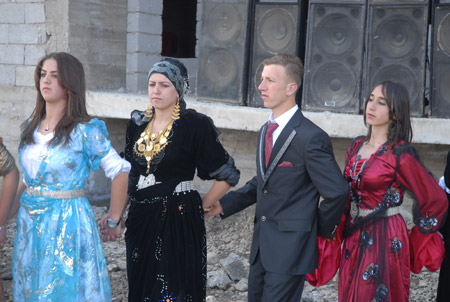 Yüksekova Düğünlerinden fotoğraflar - 09-05-2011 31