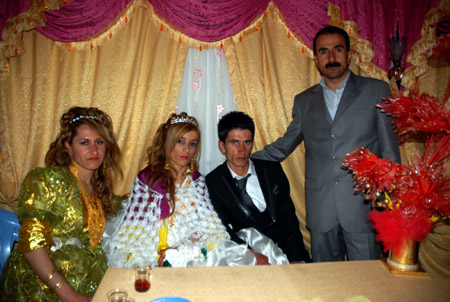 Yüksekova Düğünlerinden fotoğraflar - 09-05-2011 41