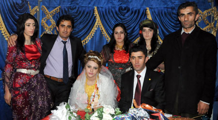 Yüksekova Düğünlerinden fotoğraflar (1 Kasım 2009) 18