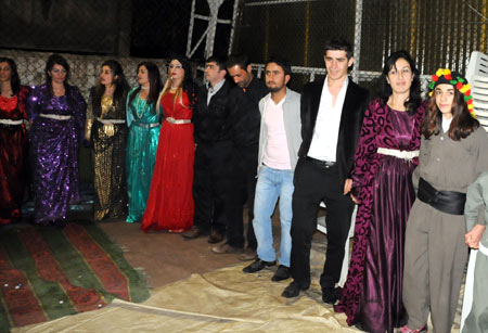 Yüksekova Düğünlerinden fotoğraflar (1 Kasım 2009) 22