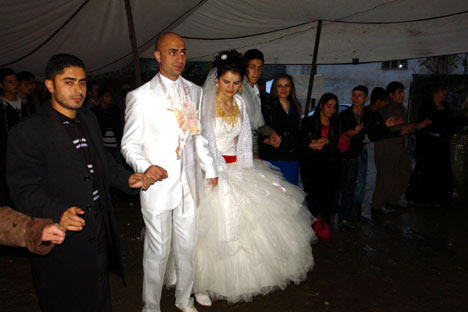 Şemdinli düğünleri 1 Kasım 2009 22