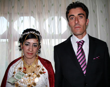 Yüksekova düğünleri - Foto - (8 Kasım 2009) 7