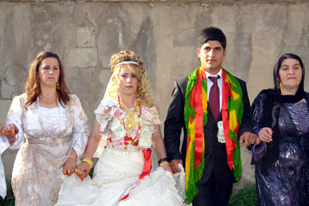Yüksekova Düğünleri (26 Haziran 2011) 42