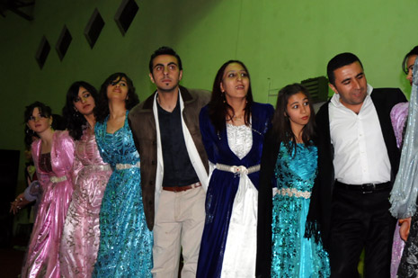 Yüksekova düğünleri(21-22 Kasım 2009) 73