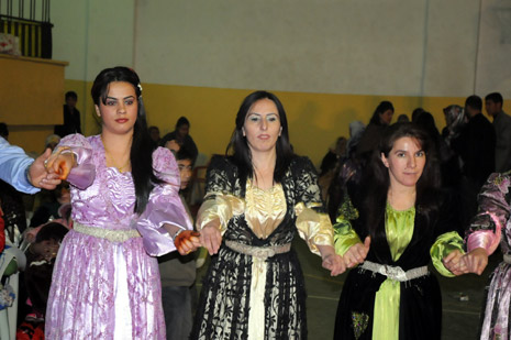 Yüksekova düğünleri(21-22 Kasım 2009) 77