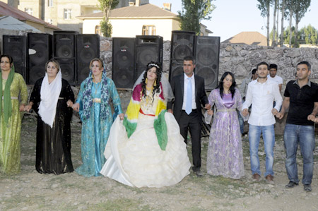 Yüksekova Düğünleri (2-3 Temmuz 2011) 16