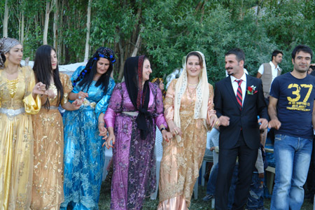 Yüksekova Düğünleri (2-3 Temmuz 2011) 76
