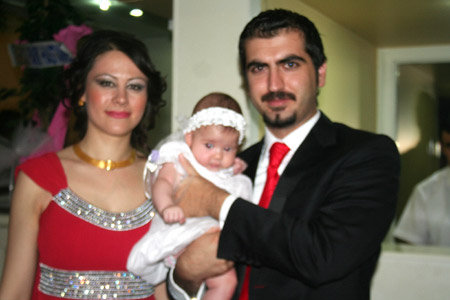 Kına ve Esin ailesinin mutlu günü 21