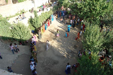 Şemdinli'de bir Oruç ailesinin düğününden fotoğraflar 23