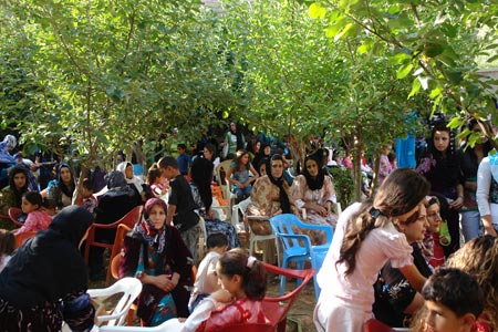 Şemdinli'de bir Oruç ailesinin düğününden fotoğraflar 24