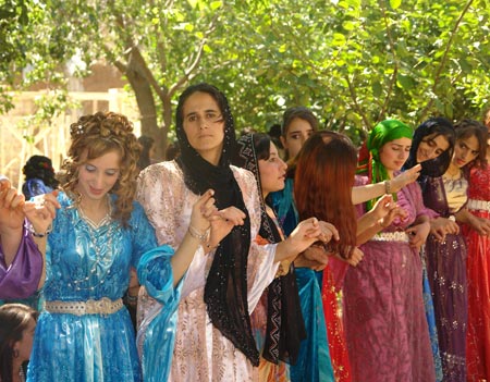 Şemdinli'de bir Oruç ailesinin düğününden fotoğraflar 43