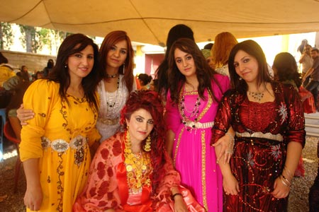 Şemdinli'de bir Oruç ailesinin düğününden fotoğraflar 63