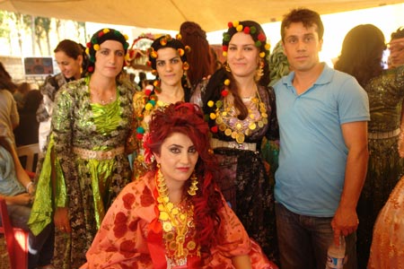 Şemdinli'de bir Oruç ailesinin düğününden fotoğraflar 67