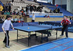 Hakkari'de 10 takımın katıldığı Okular arası Masa Tenisi Turnuvası sone erdi
