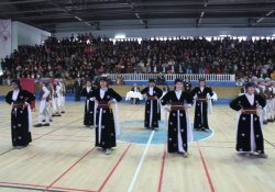 Hakkari’de 2014 kulüpler Arası Halk Oyunları Yarışması