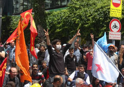 İzmir’deki Soma protestosunda 40 kişi gözaltına alındı