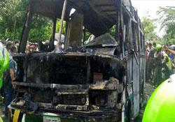 Kolombiya’da alev alan otobüste 32 çocuk yanarak öldü