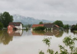 Bosna Hersek Sel Felaketiyle Uğraşmaya Devam Ediyor