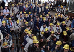 Erdoğan maden işçileriyle görüşüyor