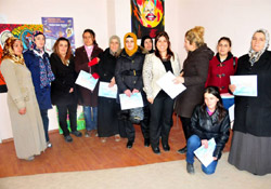 Hakkari'de 120 kadına sertifika verildi