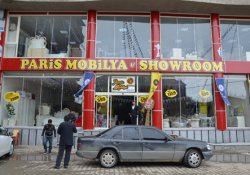 Yüksekova'da Paris Mobilya Showroom açıldı