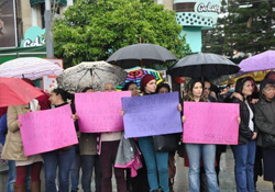 Kadınlar Yıldırım'a verilen müebbet cezayı protesto etti