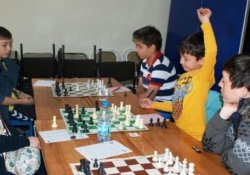 Öğrenciler Satranç Turnuvasında