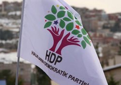 Isparta ve Adıyaman’da HDP’ye saldırı