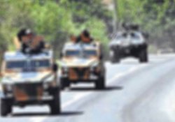 Van'da askeri araç devrildi: 7 asker yaralı