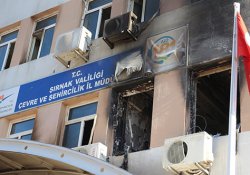Çevre ve Şehircilik İl Müdürlüğü binası ateşe verildi