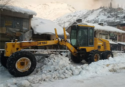 Şemdinli'de karla mücadele çalışmaları